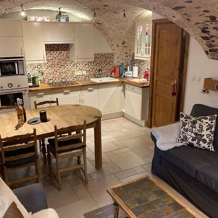Two Bedroom Apartment La Voute, Chandon Near Meribel - Sleeps 4 Adults Or 2 Adults And 3 Children Les Allues Dış mekan fotoğraf