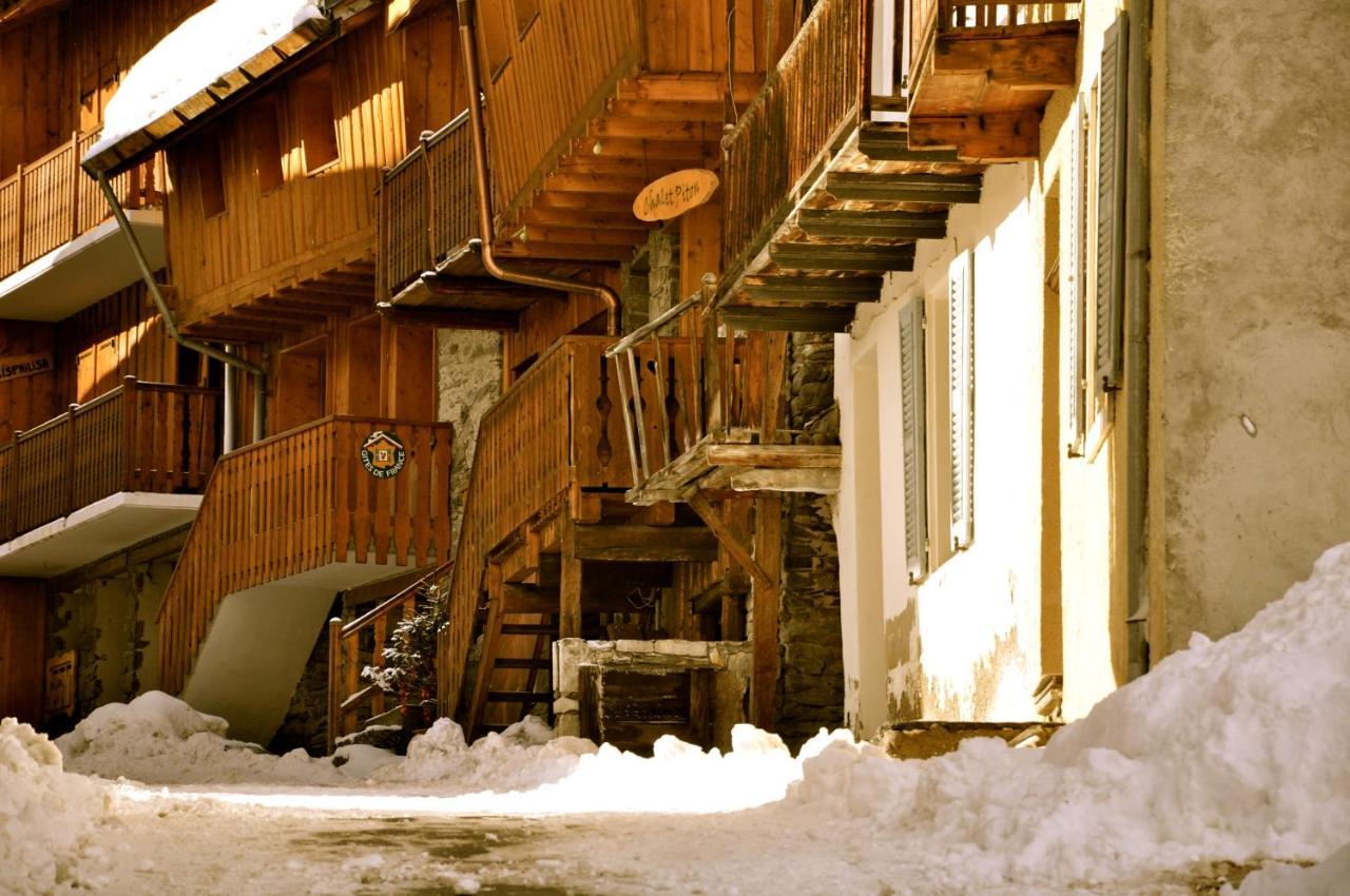 Two Bedroom Apartment La Voute, Chandon Near Meribel - Sleeps 4 Adults Or 2 Adults And 3 Children Les Allues Dış mekan fotoğraf